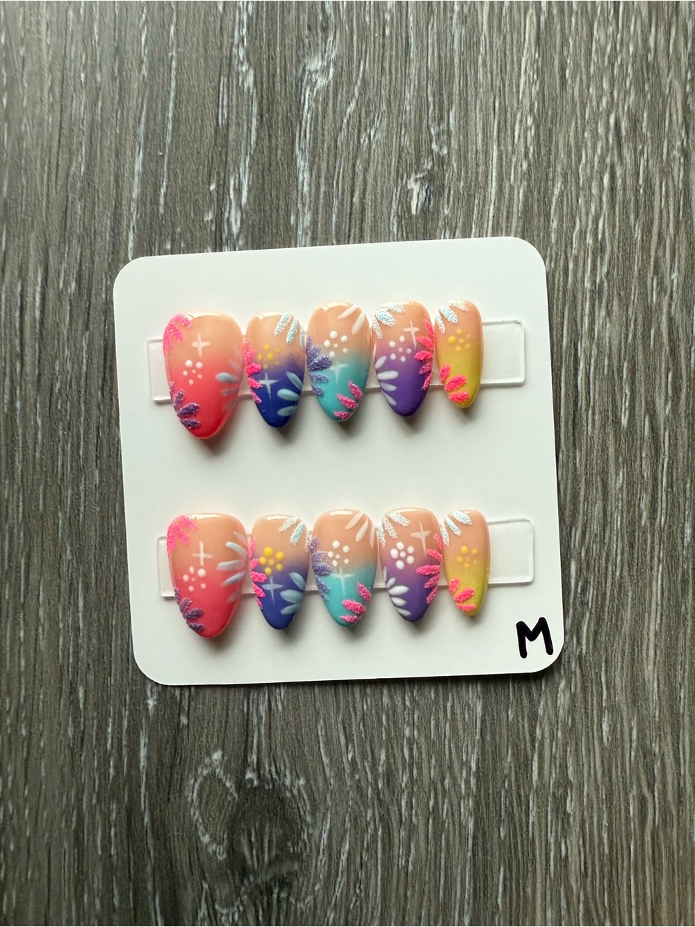 Multicolor Gradient Floral Press-On Nails — Assorted Pastel Set